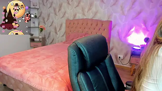 cattaleya    online show from 10-23-25, 02:32