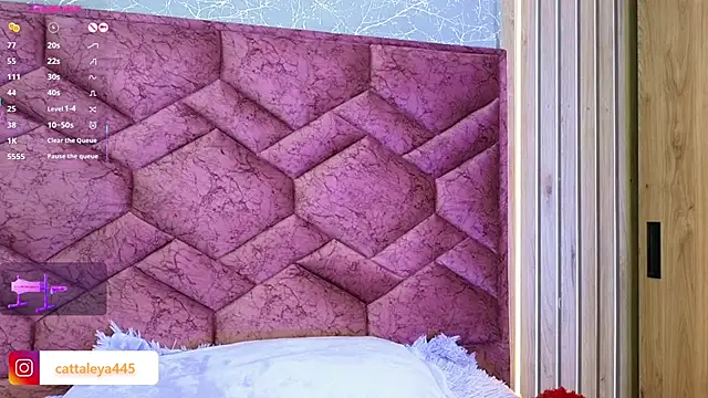 cattaleya    online show from 03-15-25, 11:06