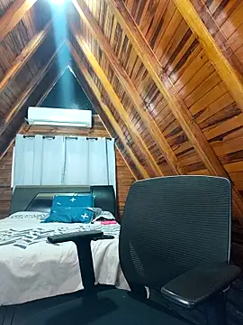 AmbarBurhan online show from 11-28-25, 04:18