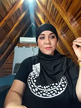 AmbarBurhan online show from 12-13-25, 08:04