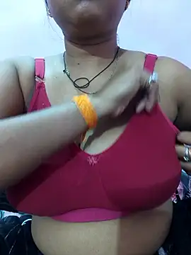 Snapshot of Samarya-78 chatting on 02-08-26, 09:23 Samarya-78 online show from 02-08-26, 09:23