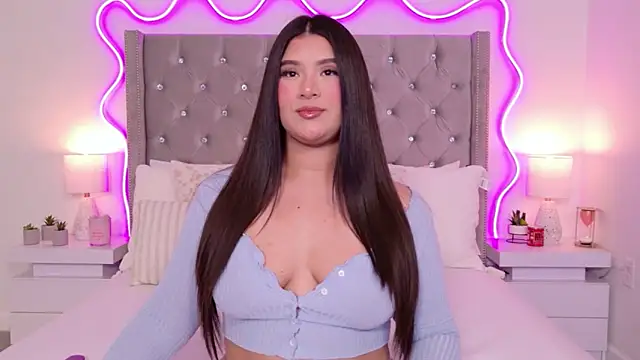 JuliaSUMMERS2022 online show from 02-21-26, 12:01