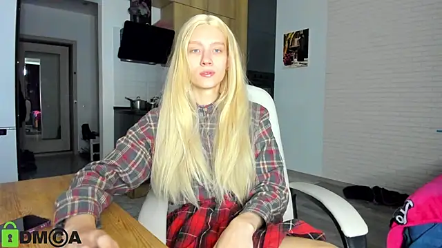  Alice Kitty online show from 10-30-25, 06:34