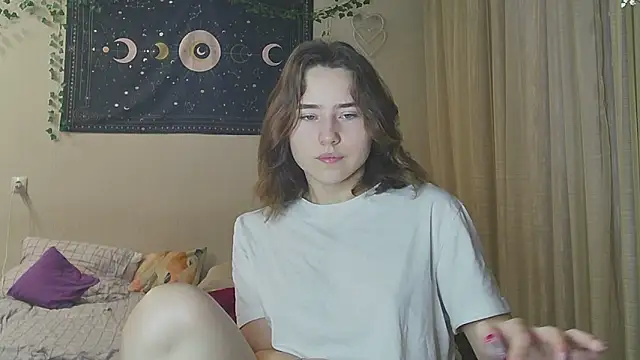 Snapshot of Aurora_workerr chatting on 01-11-25, 12:55 Aurora workerr online show from 01-11-25, 12:55