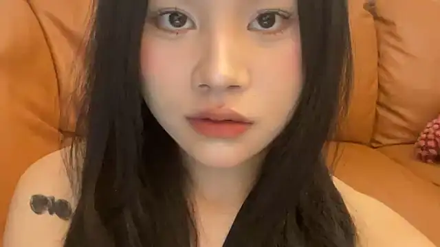 Hot Mm online show from 12-04-24, 11:13