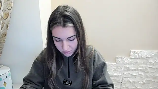 Summmmersky online show from 12-18-25, 02:43