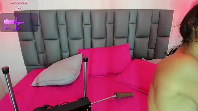 Abbyadams online show from 10-27-25, 03:18