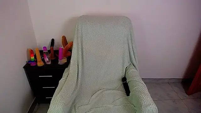 hot girl01 hanna online show from 09-18-25, 10:13