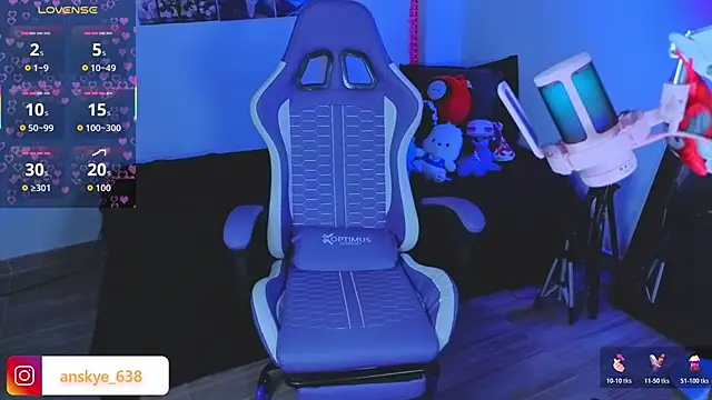 Snapshot of AnngelaSkye chatting on 02-12-26, 05:18 AnngelaSkye online show from 02-12-26, 05:18