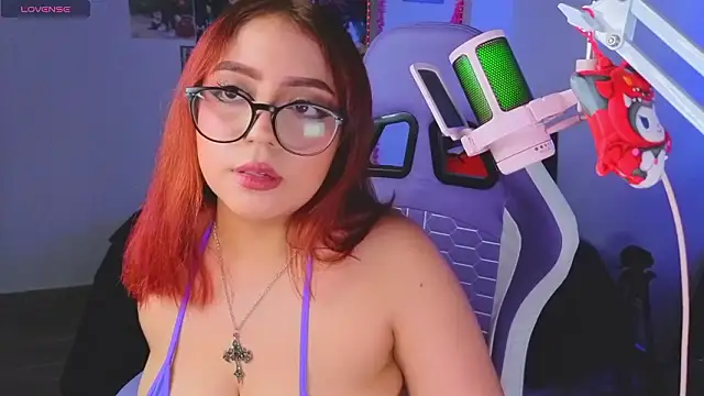 Snapshot of AnngelaSkye chatting on 03-01-26, 05:40 AnngelaSkye online show from 03-01-26, 05:40