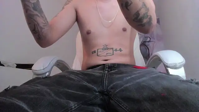 FrannBoy online show from 02-21-26, 03:52