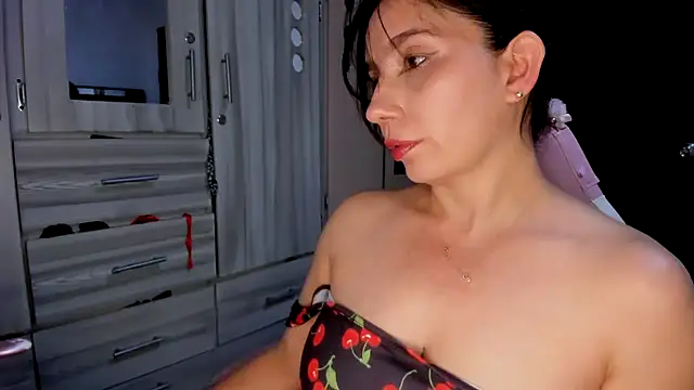 littlelight1 online show from 05-22-26, 01:42
