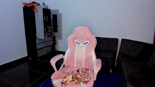 littlelight1 online show from 03-05-25, 02:01