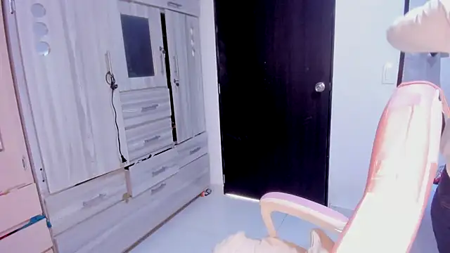 littlelight1 online show from 10-01-25, 01:26