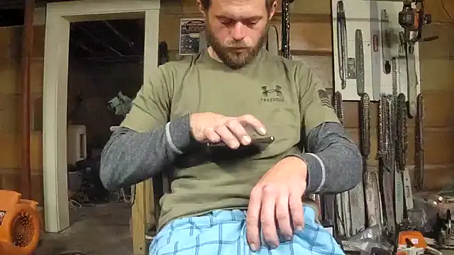 Snapshot of Bigoleslong98765 chatting on 10-25-25, 03:17 Bigoleslong98765 online show from 10-25-25, 03:17