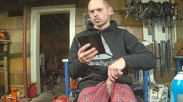 Snapshot of Bigoleslong98765 chatting on 12-20-25, 07:39 Bigoleslong98765 online show from 12-20-25, 07:39