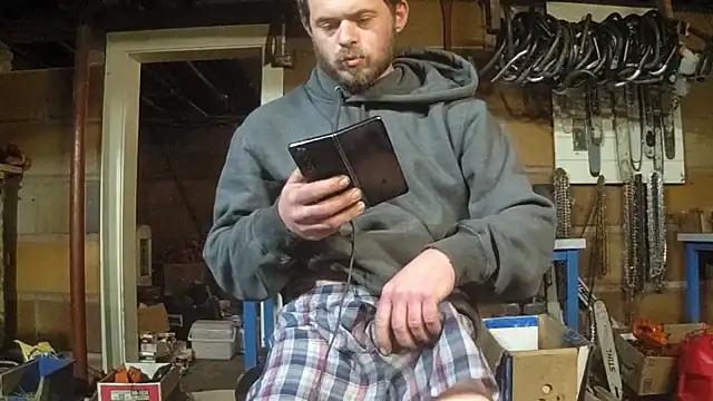 Bigoleslong98765 online show from 03-10-26, 06:50