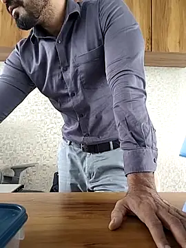 Snapshot of indianguy89 chatting on 02-16-26, 10:14 indianguy89 online show from 02-16-26, 10:14