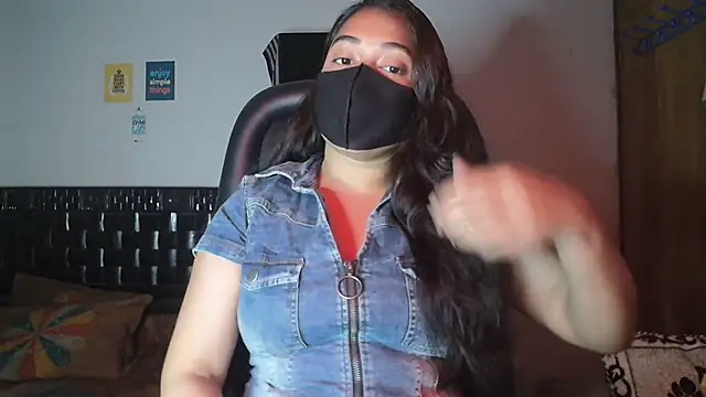 Most-Beautiful-Queen online show from 10-31-25, 06:15