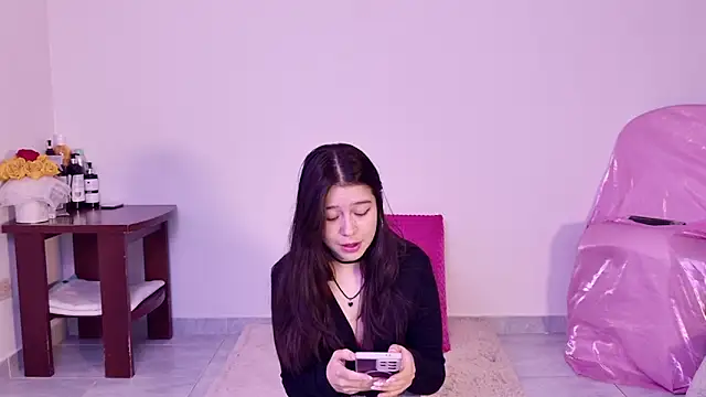 pink flower  online show from 10-09-25, 11:38