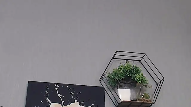 IzabelllNoir online show from 09-28-25, 07:04