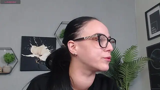 IzabelllNoir online show from 03-27-26, 08:26