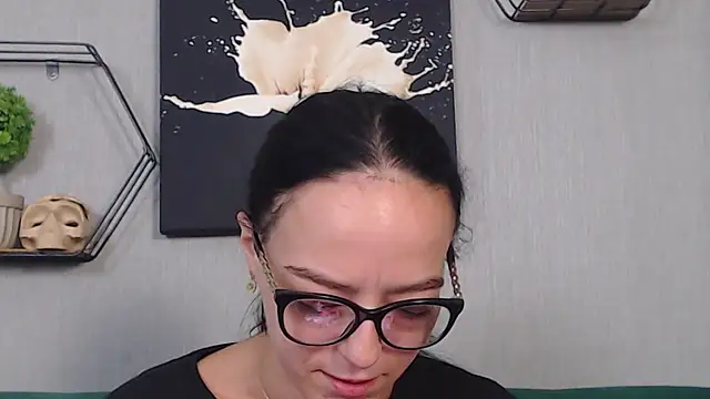 IzabelllNoir online show from 10-13-25, 09:33