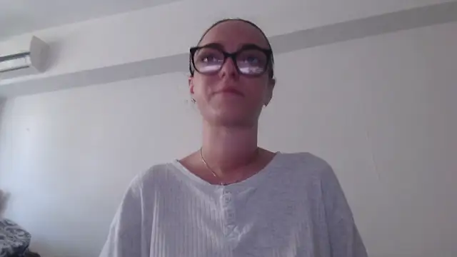 Snapshot of IzabelllNoir chatting on 06-10-26, 08:04 IzabelllNoir online show from 06-10-26, 08:04