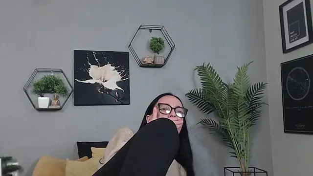 IzabelllNoir online show from 02-20-26, 09:33