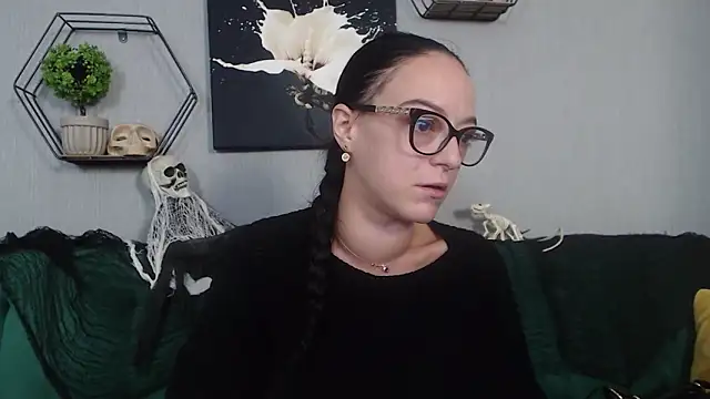 IzabelllNoir online show from 10-16-25, 11:29