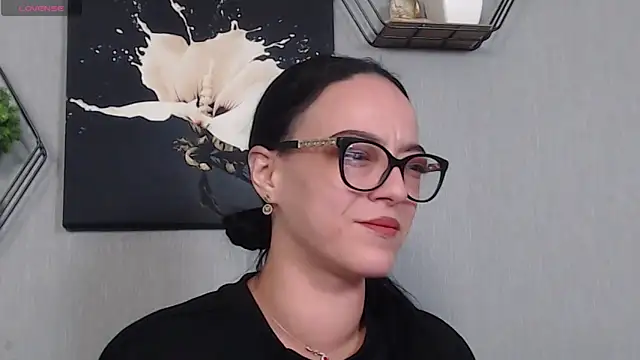 IzabelllNoir online show from 04-08-26, 09:00