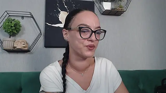 IzabelllNoir online show from 09-26-25, 10:55