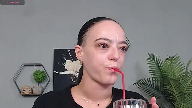 IzabelllNoir online show from 04-03-26, 06:53