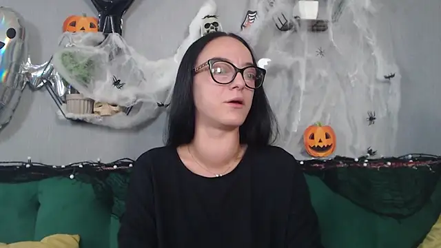 IzabelllNoir online show from 10-27-25, 08:59