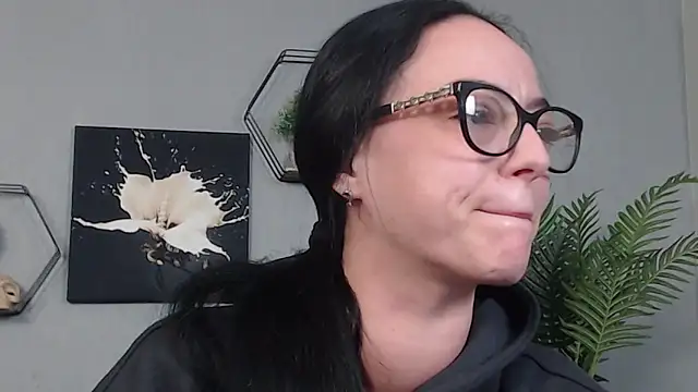 IzabelllNoir online show from 03-09-26, 07:01