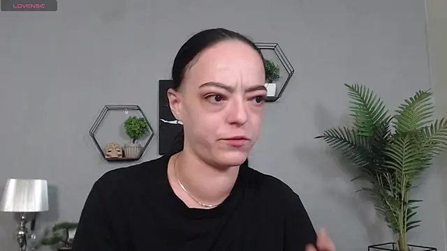 IzabelllNoir online show from 03-25-26, 08:35