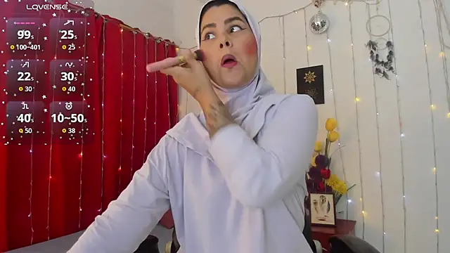 AishaAmin  online show from 01-12-26, 12:12