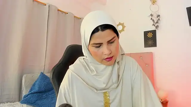 AishaAmin  online show from 06-27-26, 12:22