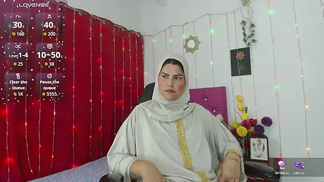 AishaAmin  online show from 04-09-26, 12:11