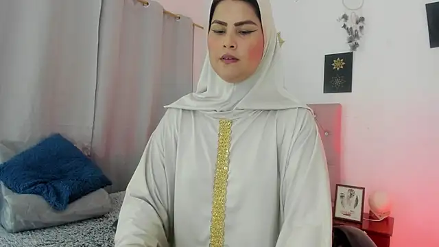AishaAmin  online show from 06-20-26, 12:10