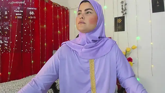 AishaAmin  online show from 05-08-26, 12:09