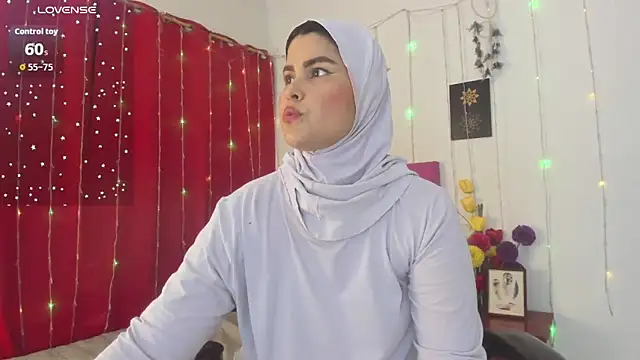 AishaAmin  online show from 04-07-26, 12:29