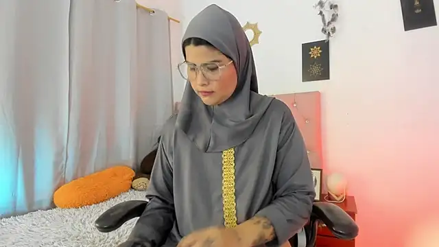 AishaAmin  online show from 07-06-26, 12:34