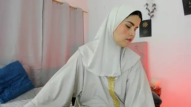 AishaAmin  online show from 07-02-26, 12:22
