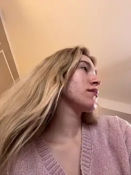 SerenaBennet online show from 02-10-26, 12:37