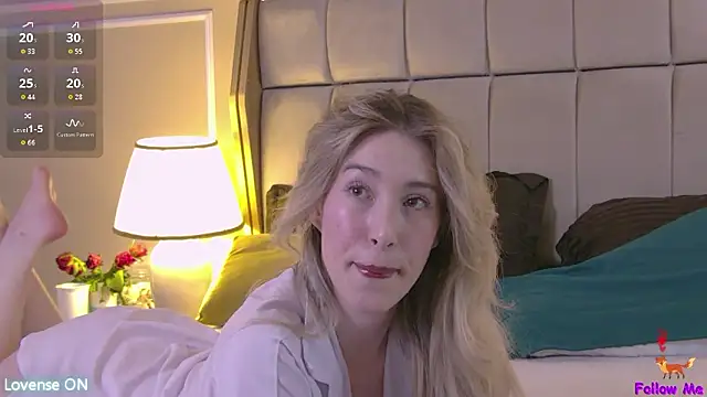 SerenaBennet online show from 02-15-26, 12:48