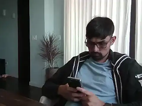 Snapshot of spence204011 chatting on 01-01-25, 06:38 spence204011 online show from 01-01-25, 06:38