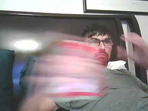 Snapshot of spence204011 chatting on 11-08-25, 02:48 spence204011 online show from 11-08-25, 02:48