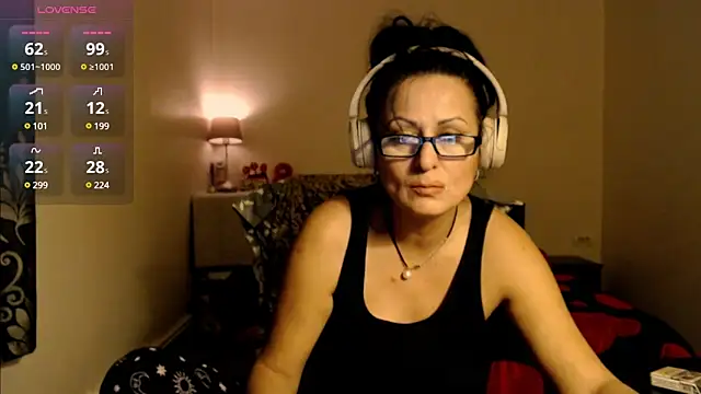 Snapshot of YourDreamLoverr chatting on 02-20-25, 12:19 YourDreamLoverr online show from 02-20-25, 12:19