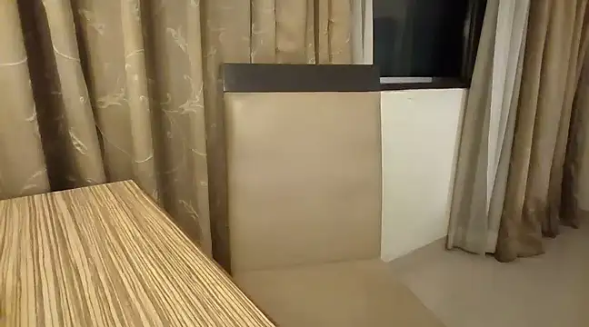 lipsensationqueen online show from 03-18-25, 06:17